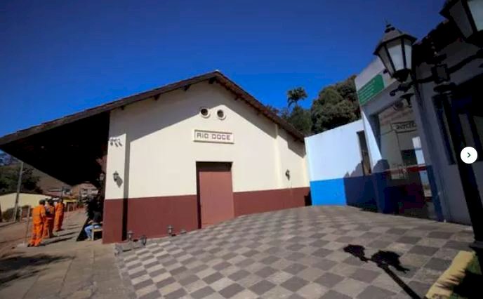 Primeira cidade de Minas a vacinar todos adultos não tem internações há 4 meses