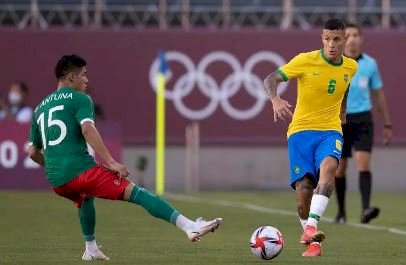 Futebol masculino: Brasil sofre mas passa pelo México e está na final olímpica