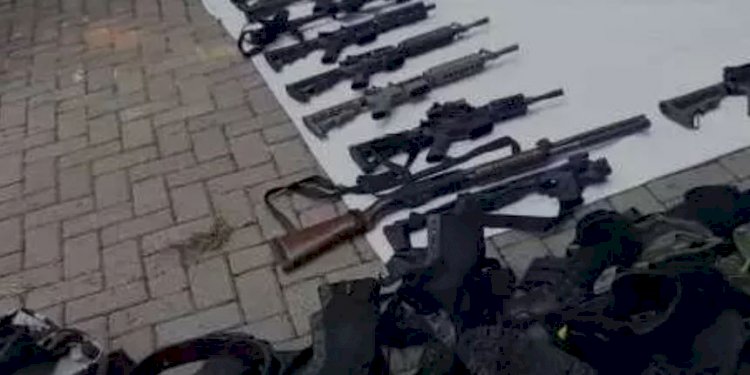 Em Varginha, bandidos mortos tinham arma antitanque, fuzis e explosivos