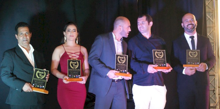 Troféu Gente que Faz 2021 reúne personalidades dos mais diversos segmentos da sociedade regional na cidade de Guanhães
