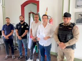 Prefeito Otacilinho assina decreto contra invasões de terrenos públicos em Conceição do Mato Dentro