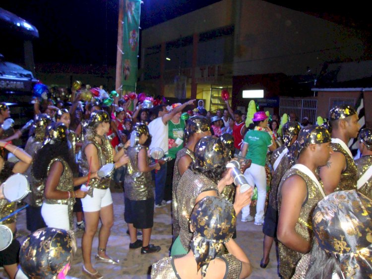 O Carnaval de Sabinópolis: Memórias de uma Folia Inesquecível