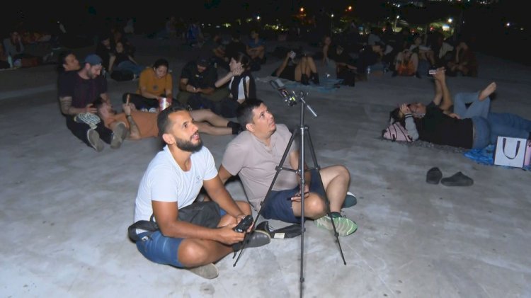 Observação do eclipse total da Lua reuniu entusiastas em Belo Horizonte; veja fotos