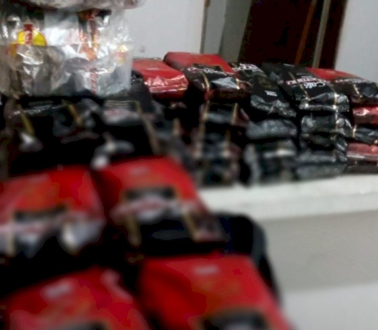 Falso cliente furta pacotes de café e tenta negociar entrega com gerente para não ser preso em MG