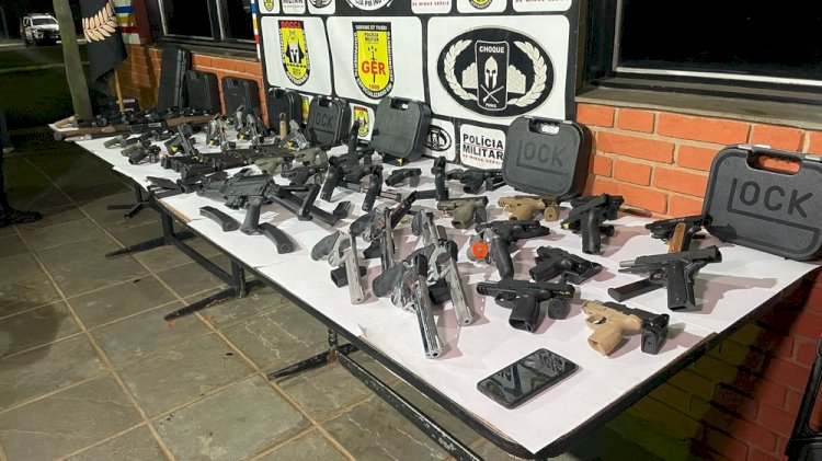 PM recupera em Uberlândia mais de 50 armas levadas de loja de caça e pesca durante assalto com reféns