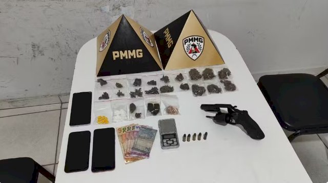 Jovem com tornozeleira é preso com cinco tipos de drogas e revólver em Governador Valadares